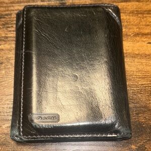 VTG Coach Black Leather Tri-Fold Wallet